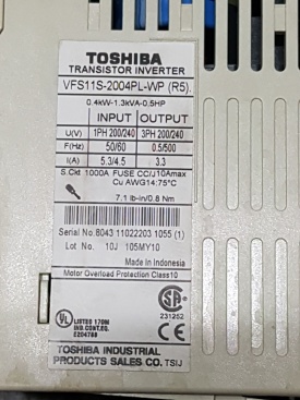 Toshiba VF-S11  0.4 kw  8043 11022203 1055 (1)